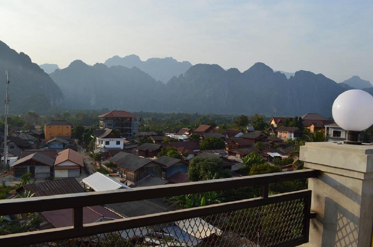 Tna Hotel Vang Vieng Exterior foto